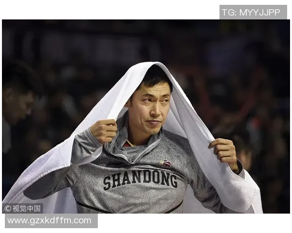 张庆鹏：从篮球场上的传奇到生活中的励志榜样之路